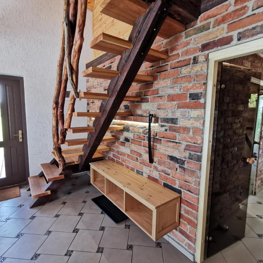 Burzini Villa Kuldīga Exteriör bild