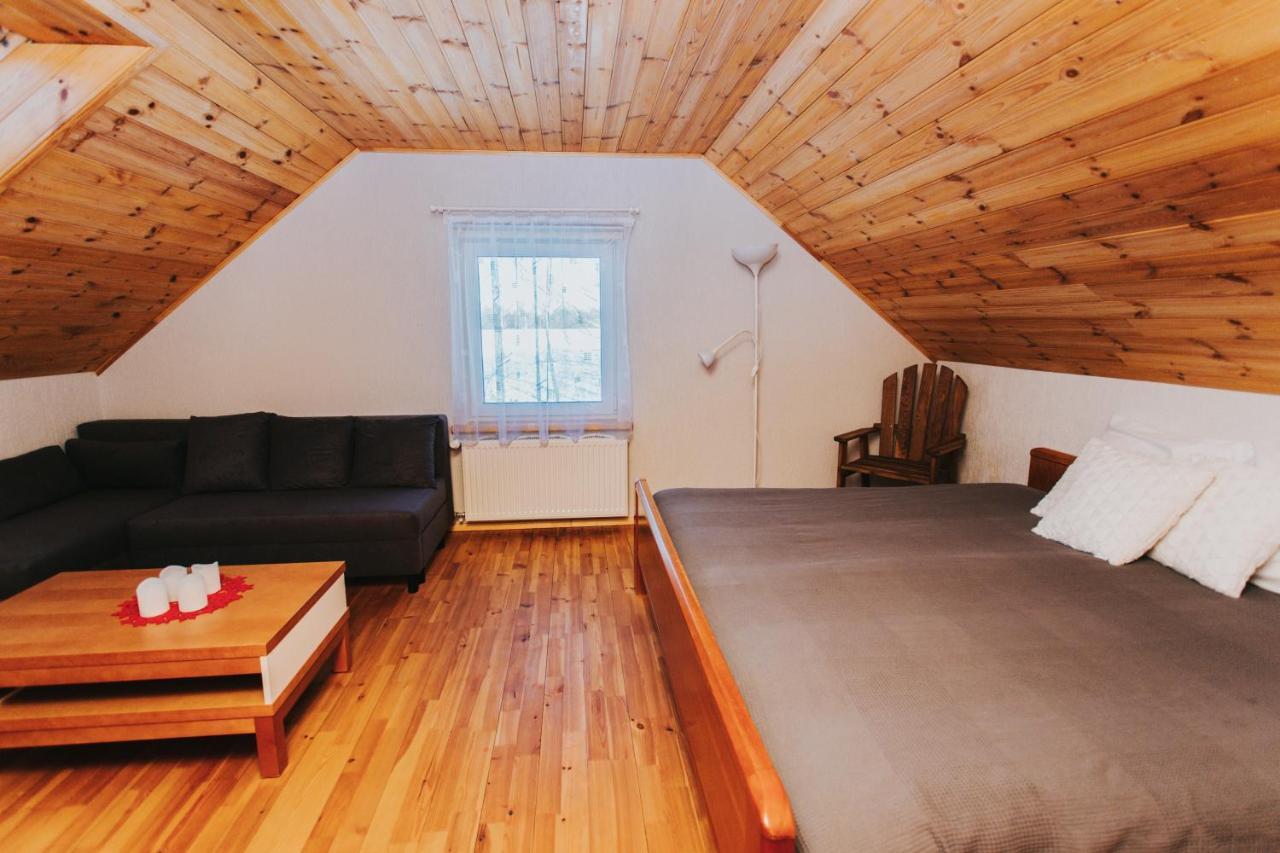 Burzini Villa Kuldīga Exteriör bild