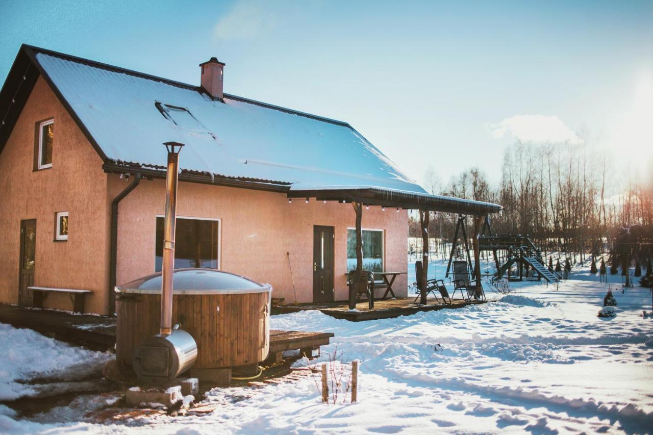 Burzini Villa Kuldīga Exteriör bild