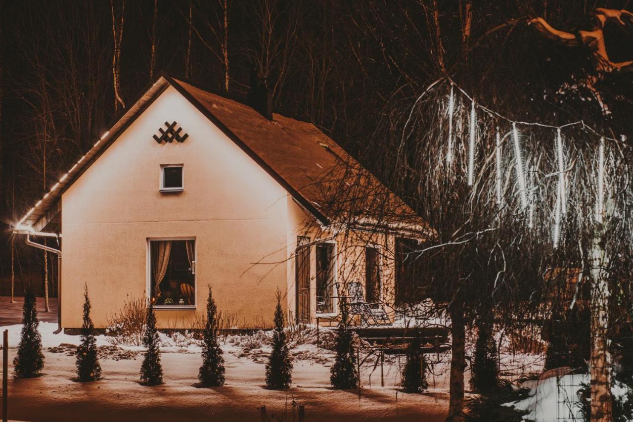 Burzini Villa Kuldīga Exteriör bild