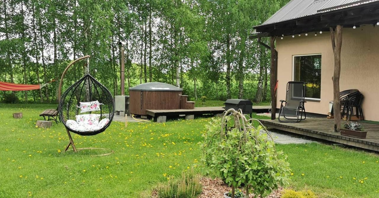 Burzini Villa Kuldīga Exteriör bild